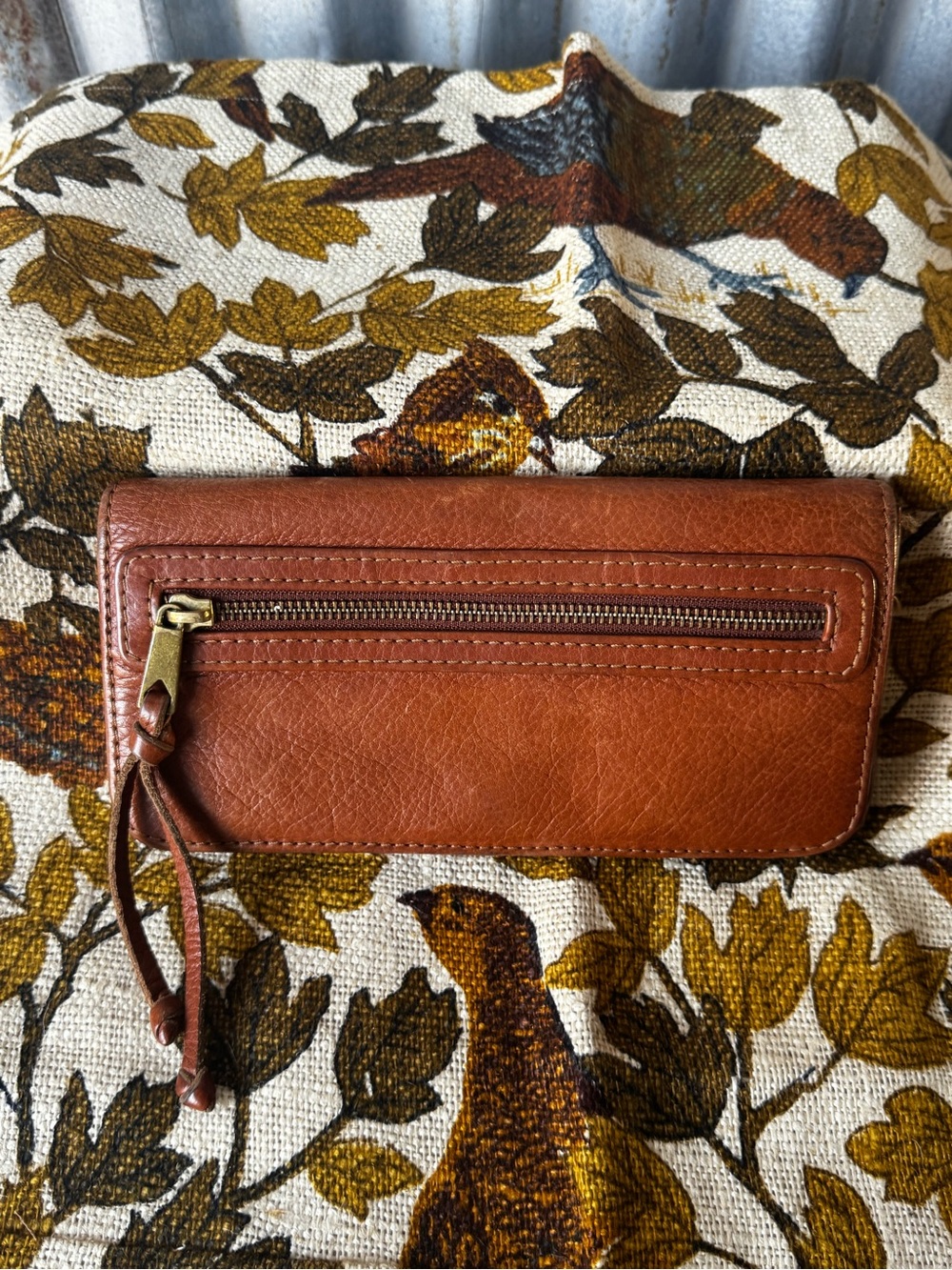 Banana Republic Brown Leather Zip Wallet